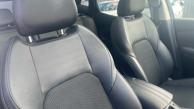 Nissan Qashqai 1.3 DiG-T Tekna 5dr Petrol Hatchback